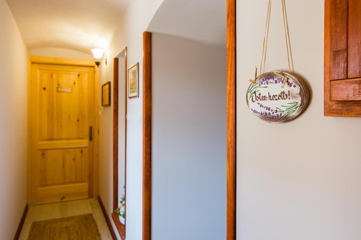 Bakony-Cinca Vendeghaz Hotel Szentgál Eksteriør billede